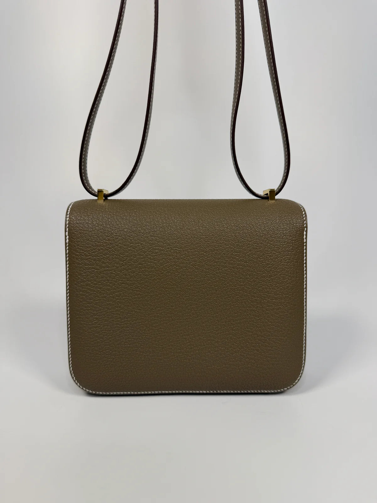 HERMÈS CONSTANCE 18 IN ETOUPE EPSOM LEATHER WITH GOLD HARDWARE