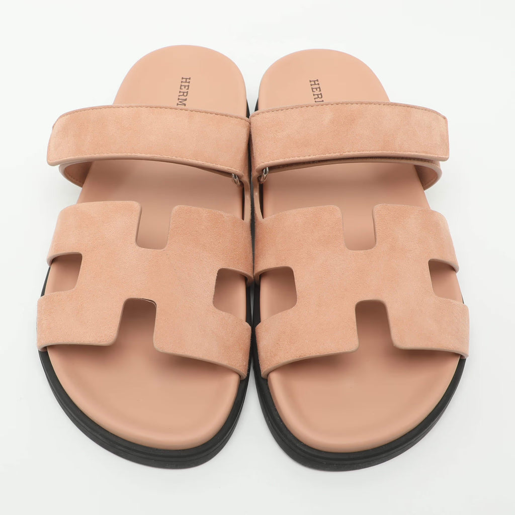 Hermès Chypre Size 39 Pink Suede Flat Sandals