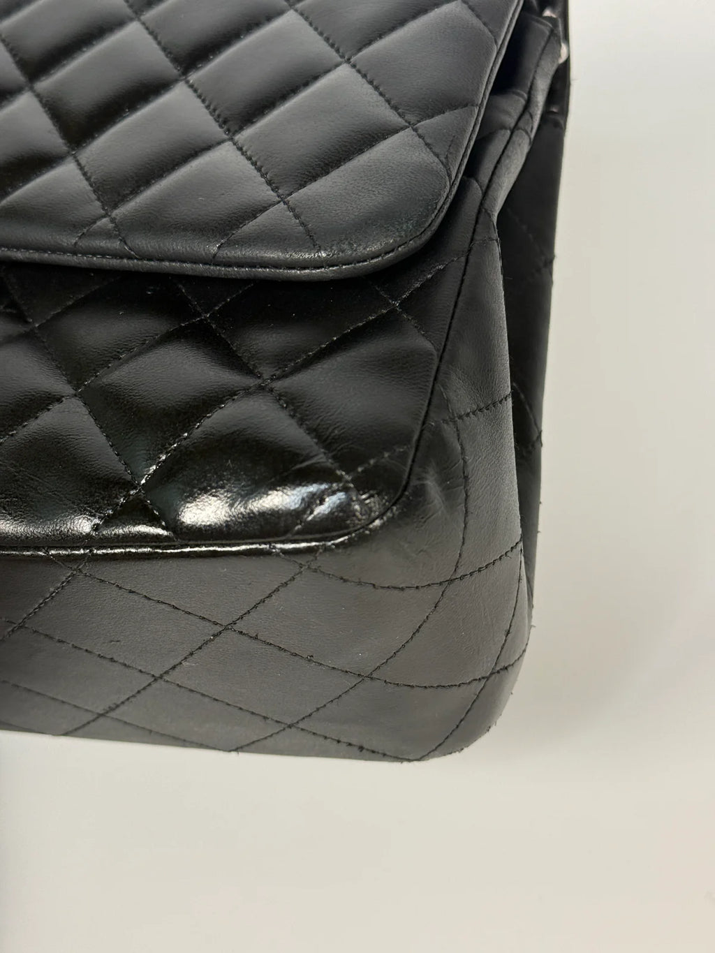 CHANEL JUMBO CLASSIC FLAP BAG IN BLACK LAMBSKIN LEATHER WITH SILVER HARDWARE