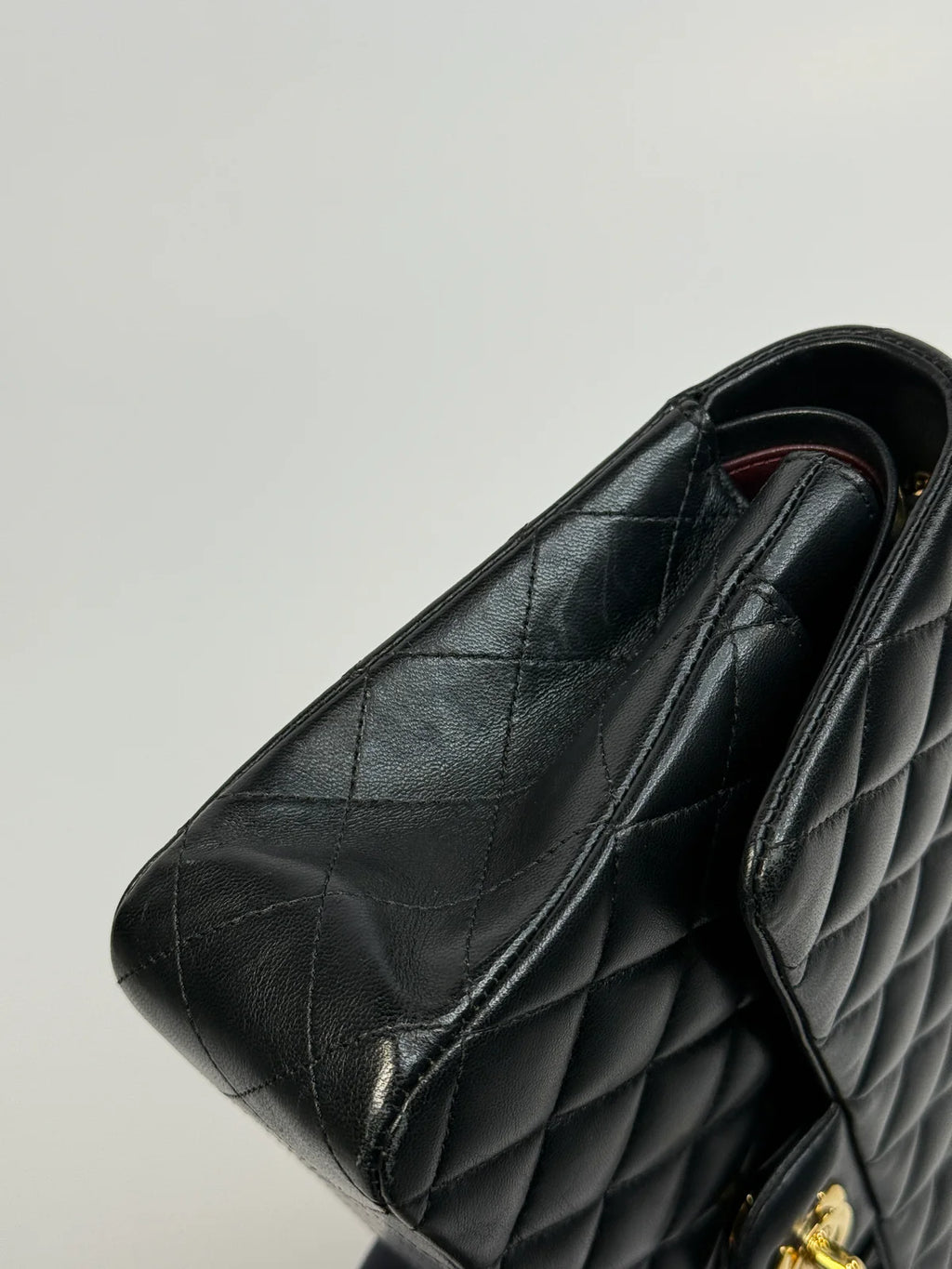 CHANEL MEDIUM CLASSIC DOUBLE FLAP BLACK LAMBSKIN WITH GOLD HARDWARE