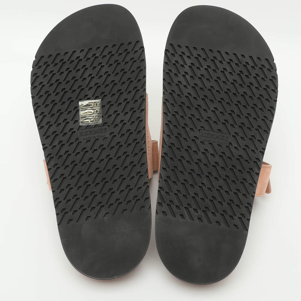Hermès Chypre Size 39 Pink Suede Flat Sandals