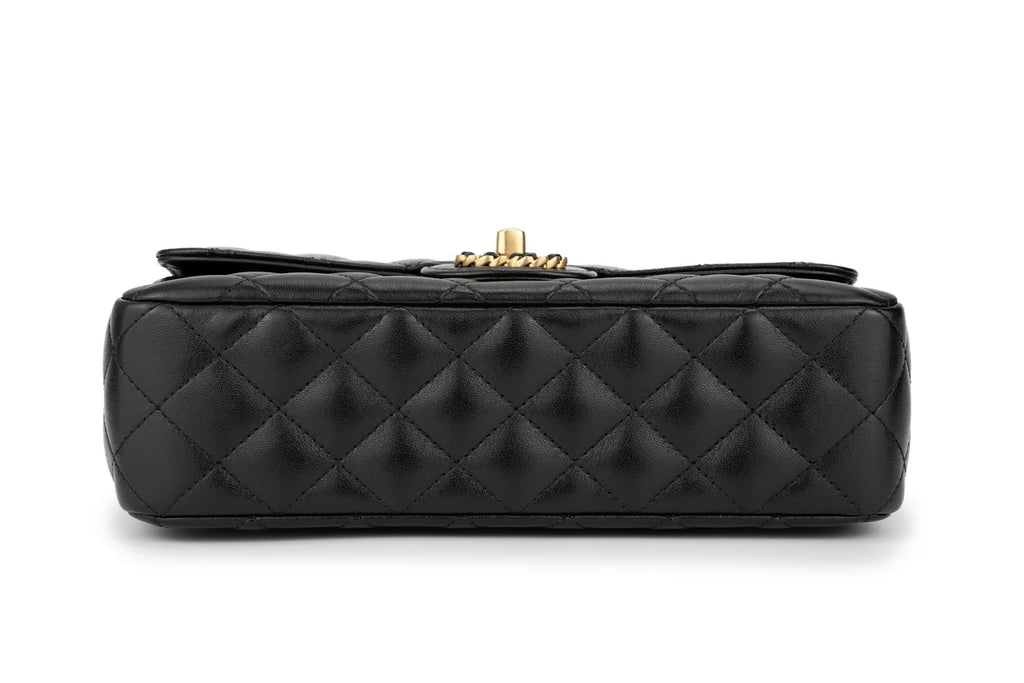 Chanel Flapbag With Handle Labmbskin Black GHW