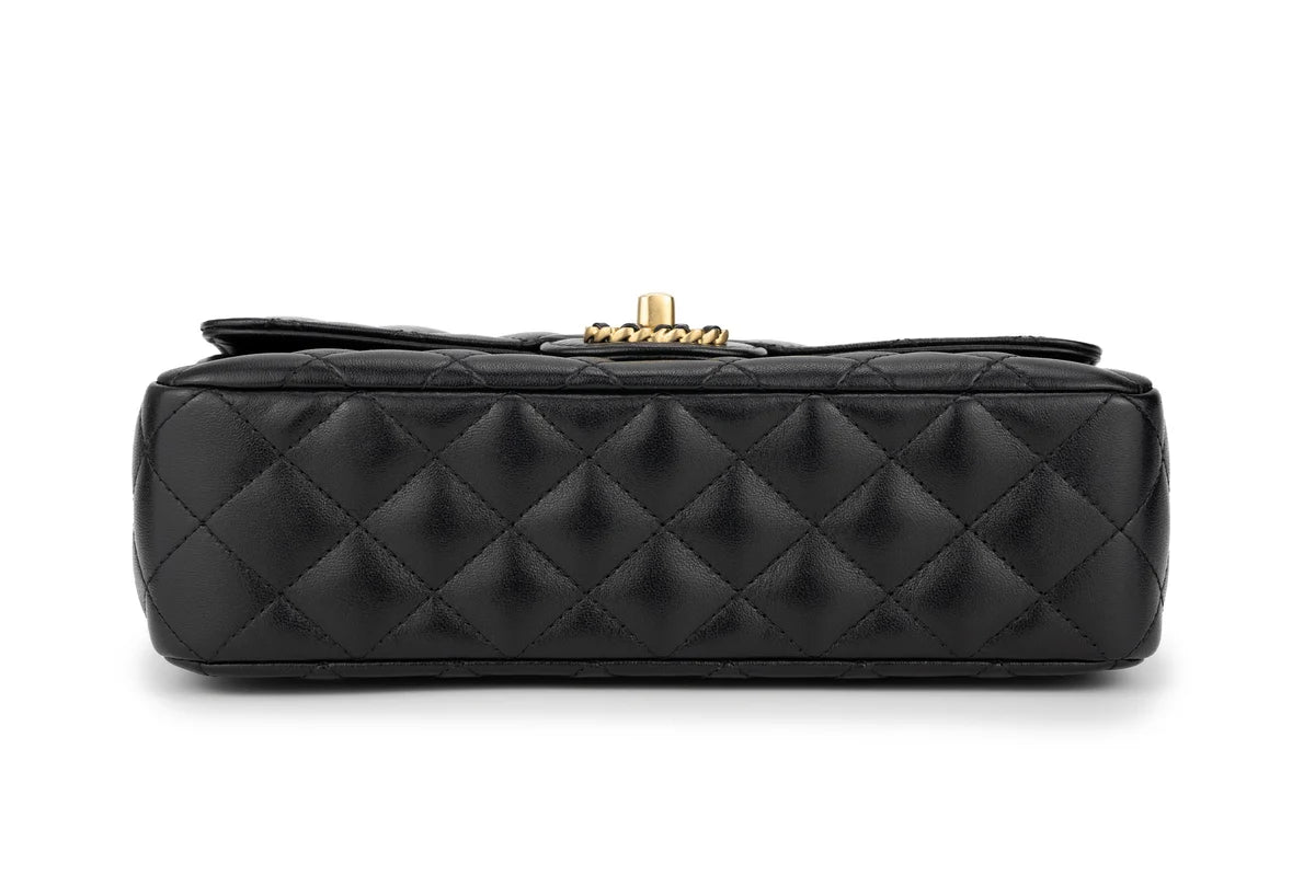 Chanel Flapbag With Handle Labmbskin Black GHW