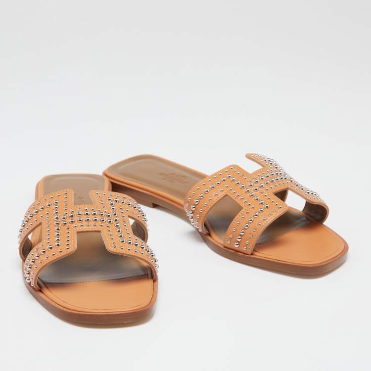 Hermes Peach Leather Studded Oran Flat Slide Sandals Size 37.5