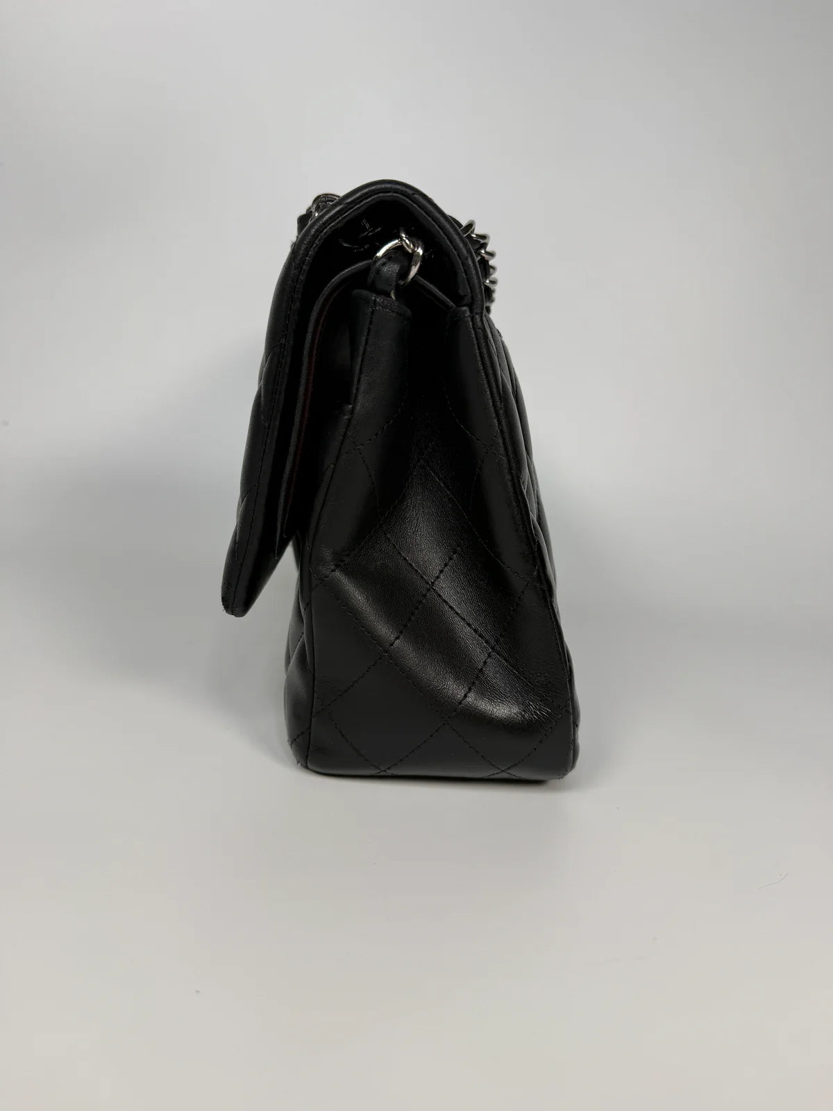 CHANEL JUMBO CLASSIC FLAP BAG IN BLACK LAMBSKIN LEATHER WITH SILVER HARDWARE