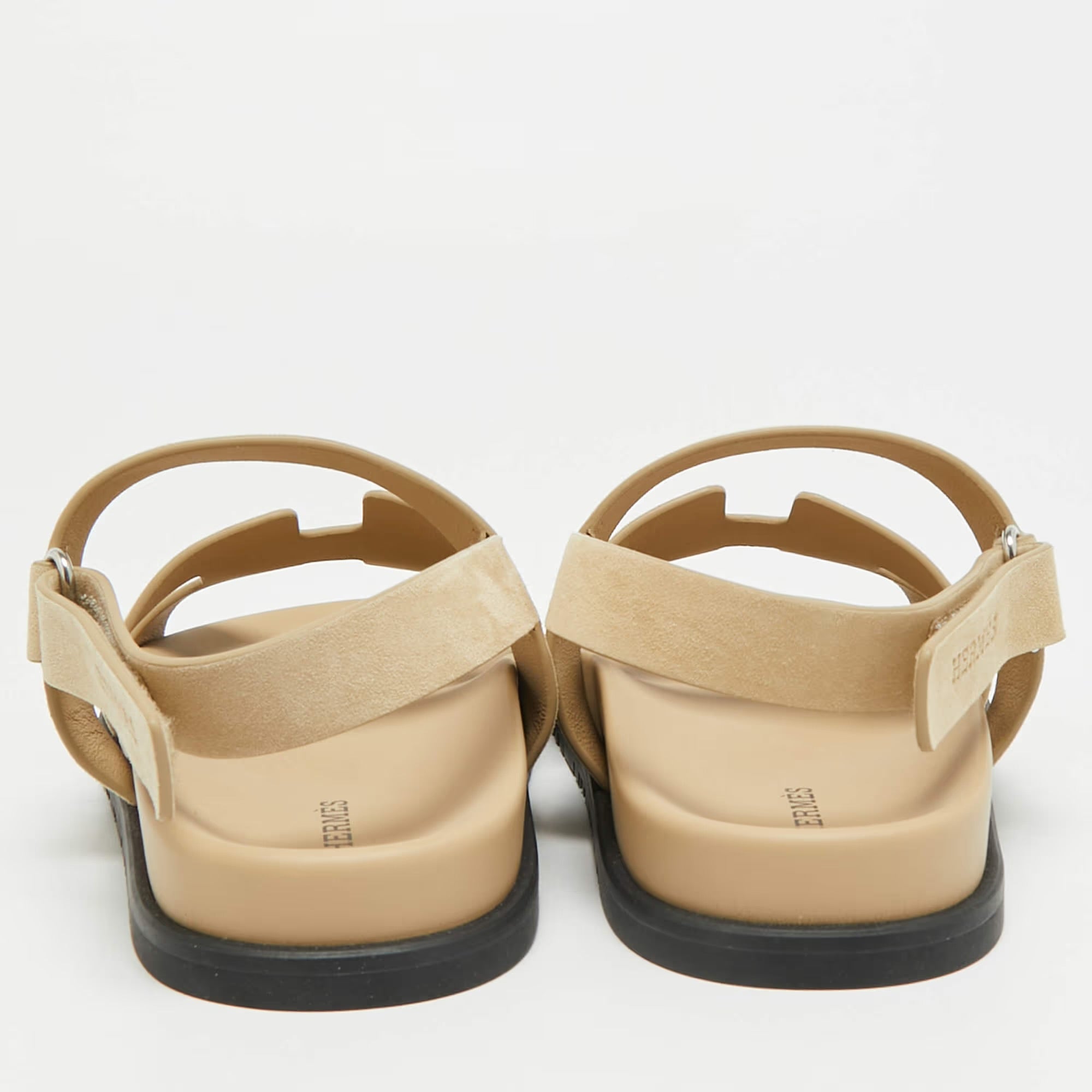 Hermes Genius Size 41 Beige Suede Flat Sandals