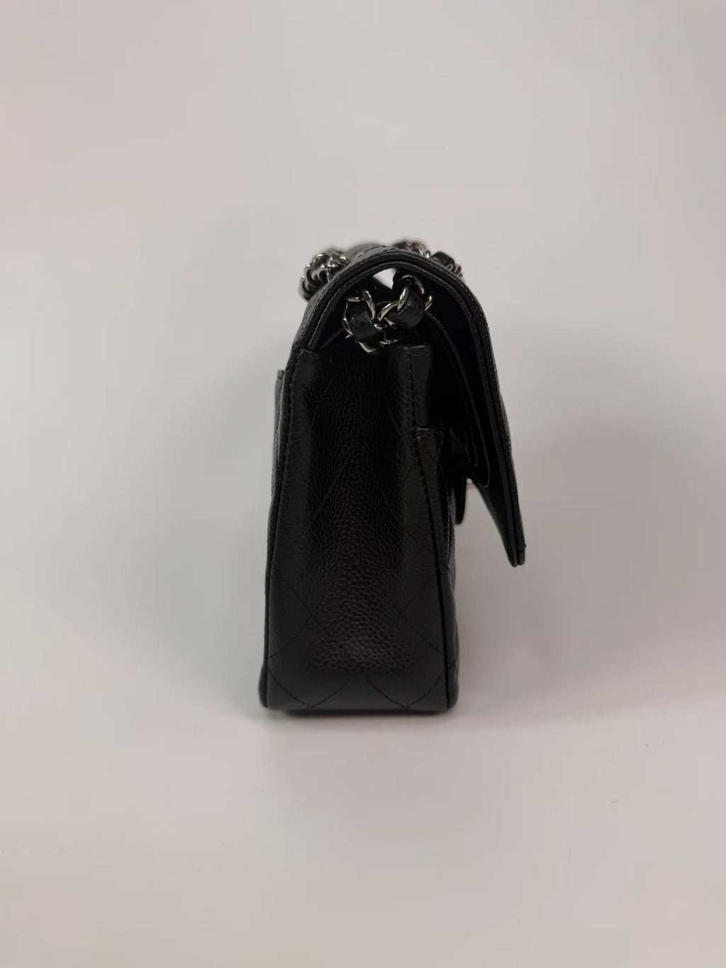 CHANEL VINTAGE MEDIUM CLASSIC DOUBLE FLAP BLACK CAVIAR SILVER HARDWARE