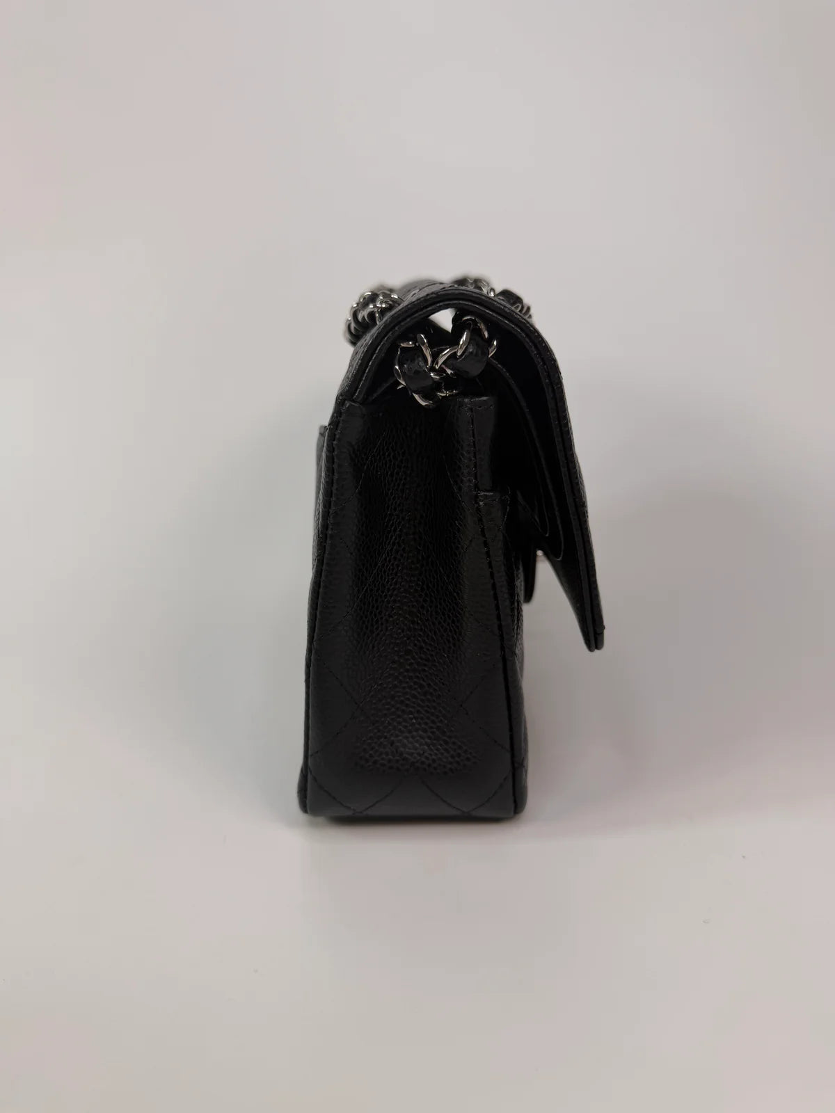 CHANEL VINTAGE MEDIUM CLASSIC DOUBLE FLAP BLACK CAVIAR SILVER HARDWARE