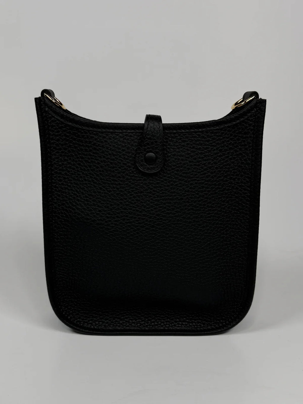 HERMÈS EVELYNE TPM BLACK CLEMENCE LEATHER GOLD HARDWARE