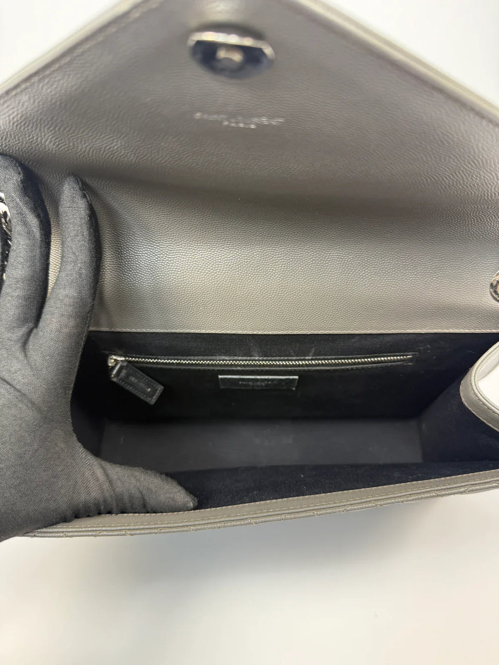 SAINT LAURENT LARGE GREY GRAINED LEATHER ENVELOPE SHOULDER BAG