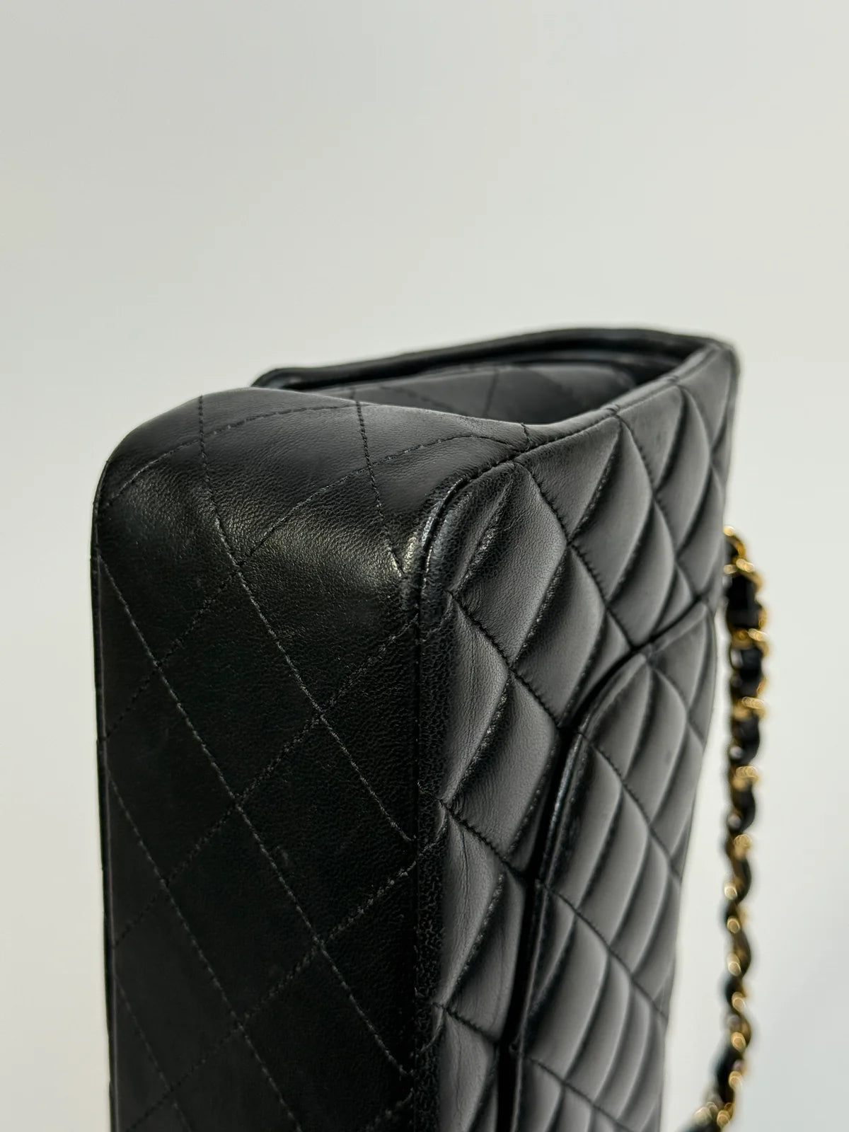 CHANEL MEDIUM CLASSIC DOUBLE FLAP BLACK LAMBSKIN WITH GOLD HARDWARE