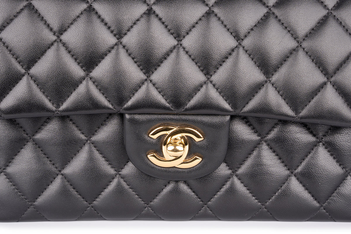 Chanel Mini Flapbag Lambskin Black GHW