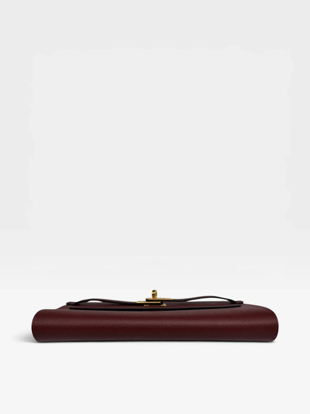 HERMÈS KELLY TO GO IN BURGUNDY EPSOM LEATHER WITH GOLD HARDWARE