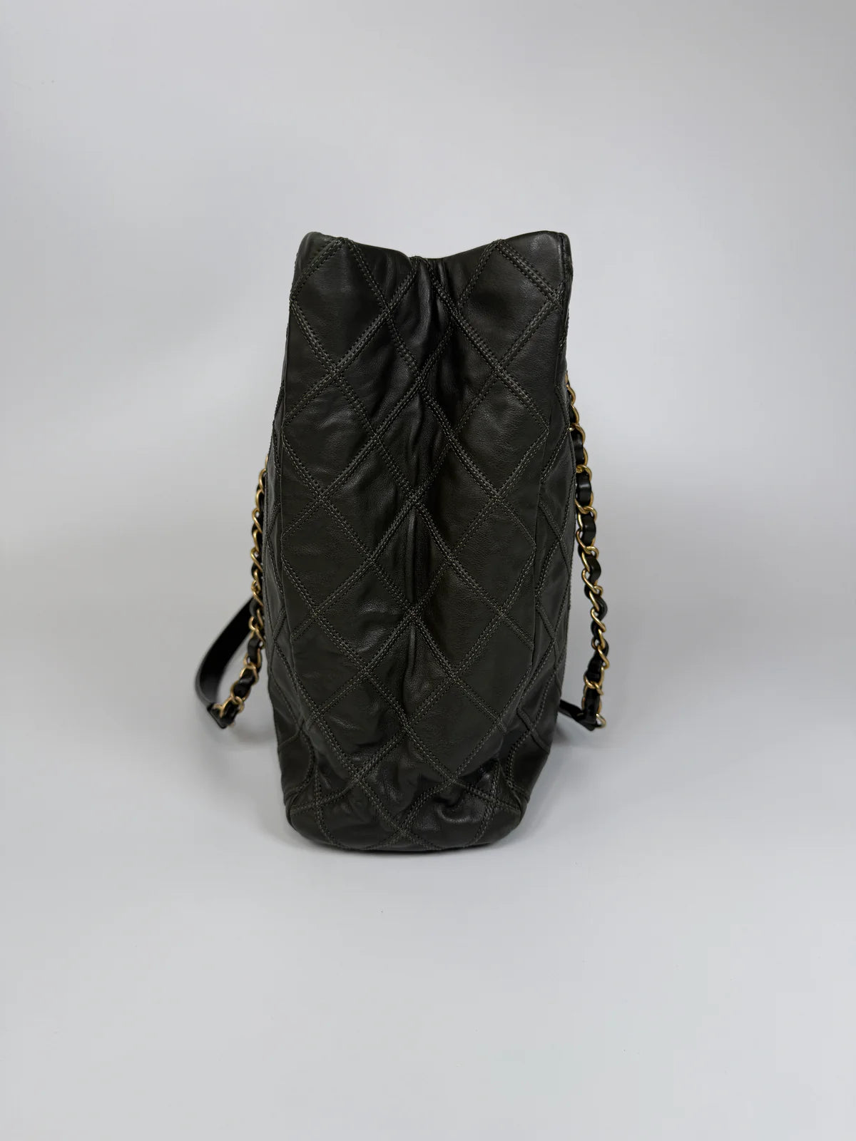 CHANEL DARK GREEN LAMBSKIN LEATHER TOTE BAG WITH GOLD HARDWARE