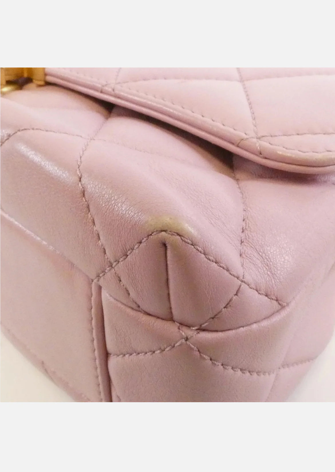 Chanel Pink Lambskin Shoulderbag With Gold Hardware