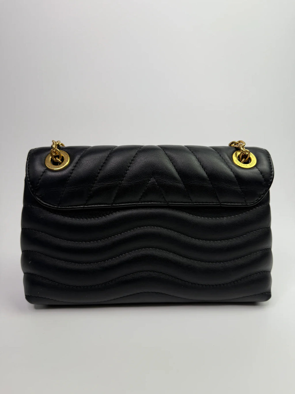 LOUIS VUITTON NEW WAVE CHAIN SHOULDER BAG WITH GOLD HARDWARE