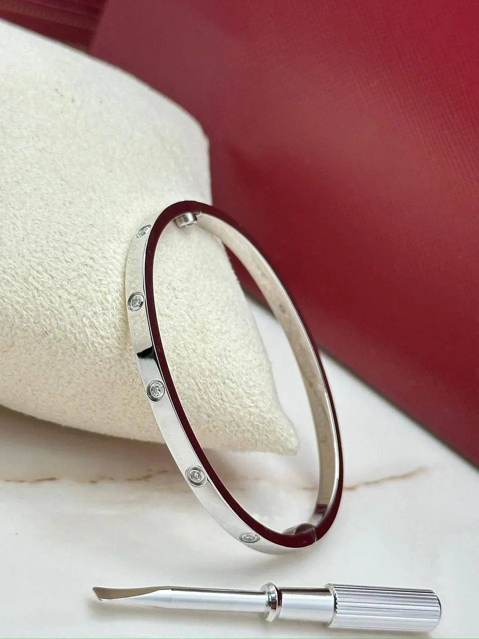 Cartier Love 10 Diamonds Bracelet Size 15