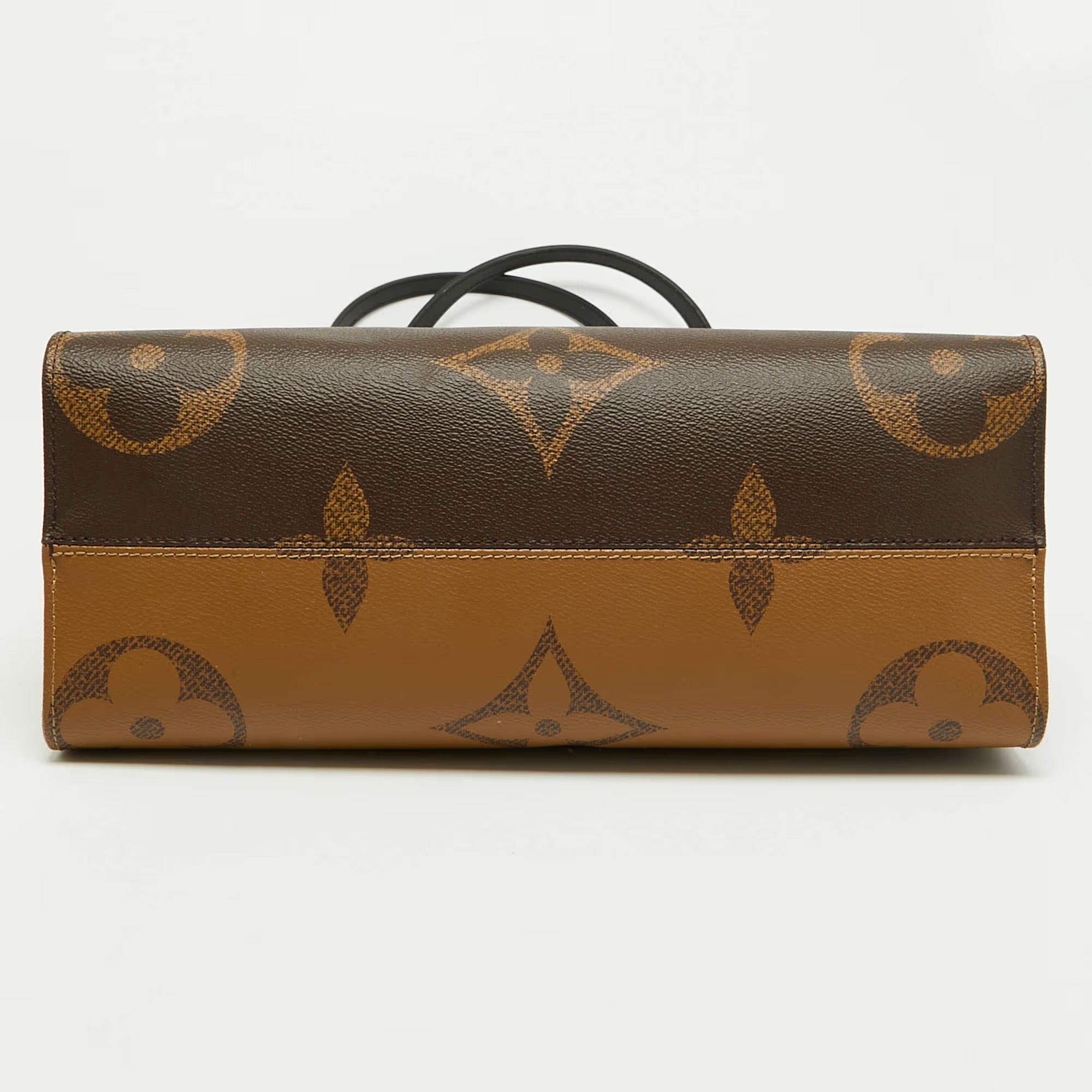 Louis Vuitton Onthego MM Monogram Giant Reverse Canvas Tote